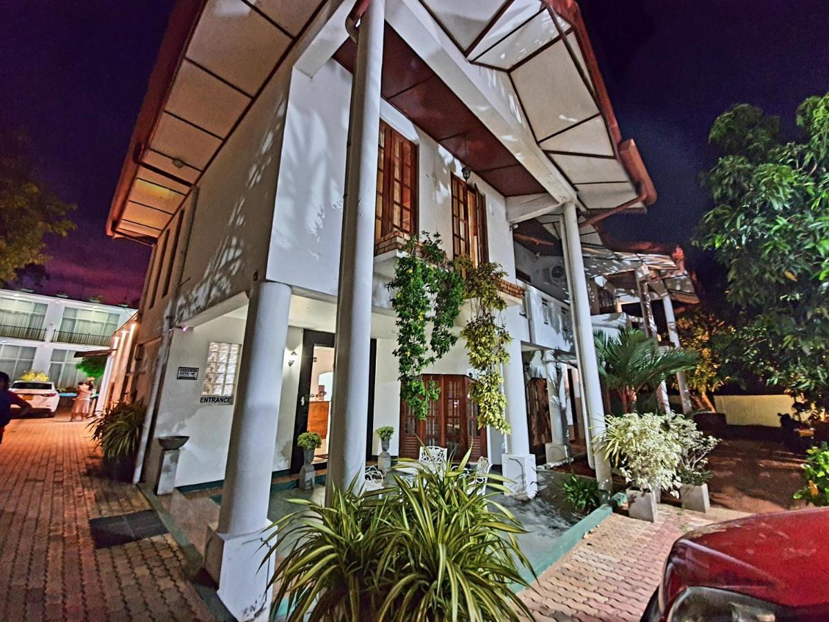 有益健康度假酒店 阿努拉德普勒 外观 照片