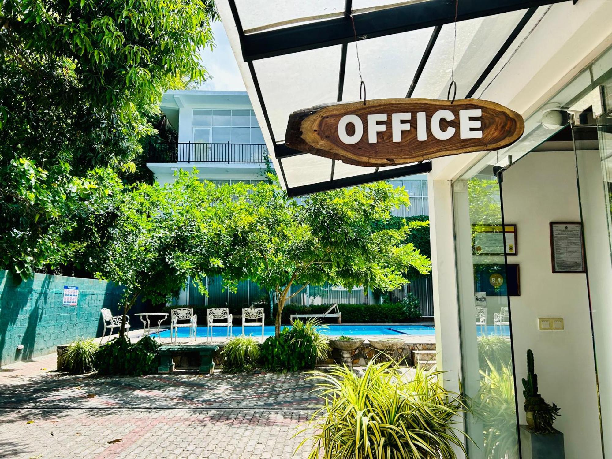 有益健康度假酒店 阿努拉德普勒 外观 照片